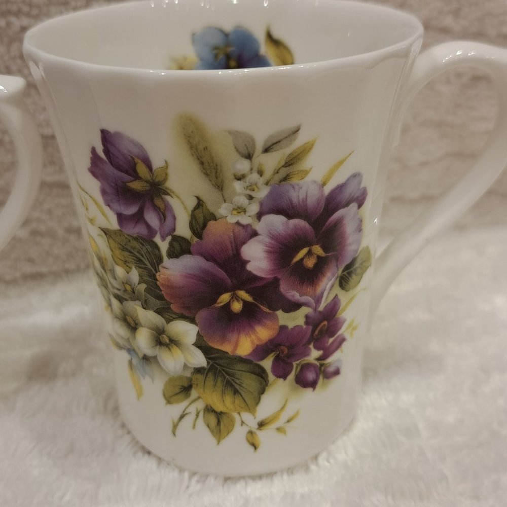 2 Bone China Floral Teacups Mugs - Picture 4 of 7